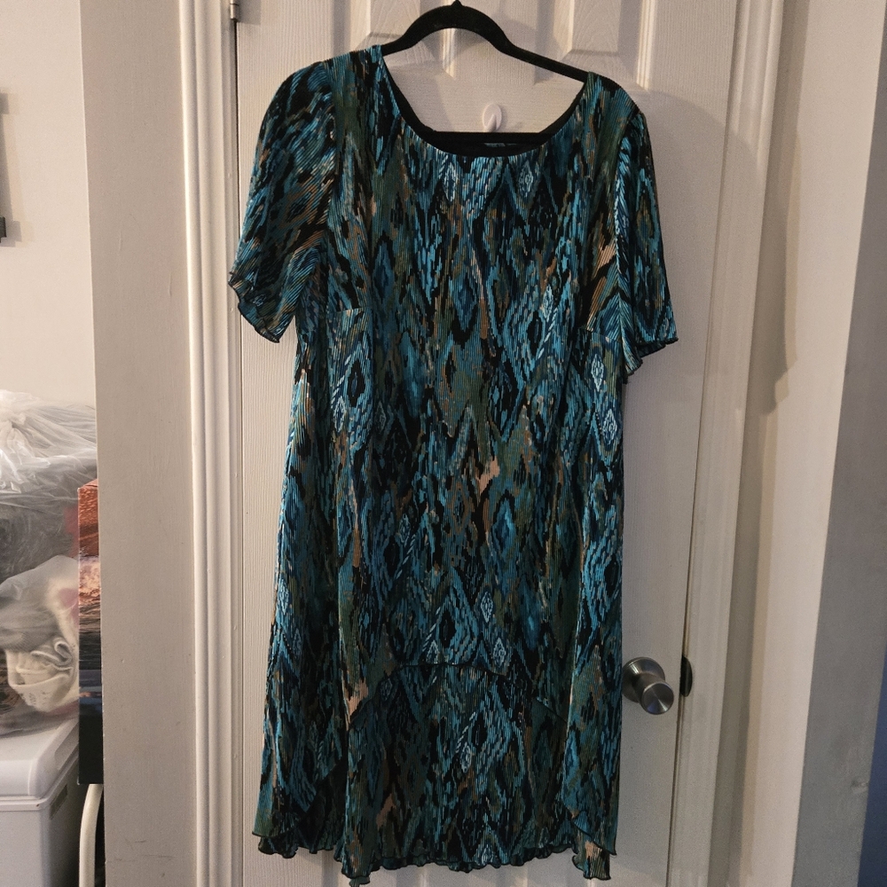 Elegant Blue Patterned Dress